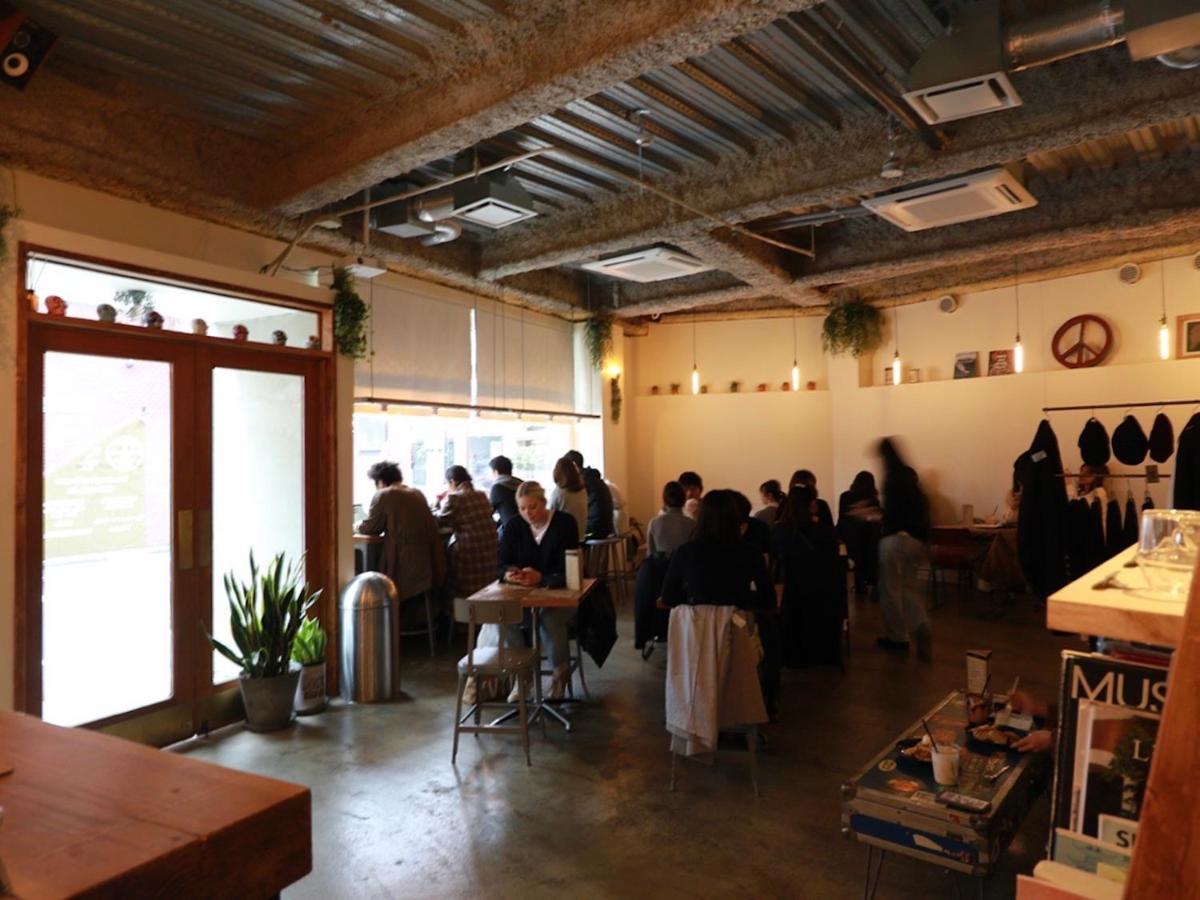 Almond Hostel & Cafe Shibuya Tokió Kültér fotó